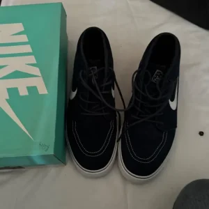 Nike size uk 10 - Image 3