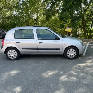 Renault, CLIO, automatic , low low mileage 1390 (cc), 5 doors - Image 4