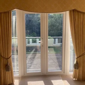 Quality lined curtains, tie backs, hooks and pelmets - Image 3