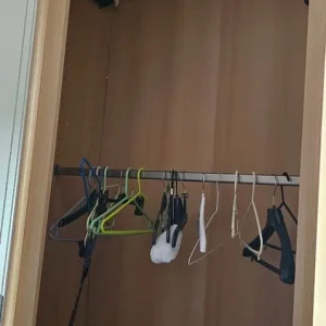 Double wardrobe with large mirrors - Image 3