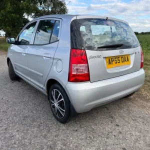 2005 Kia Picanto 1.1 LX 5-door hatchback petrol manual - Image 4