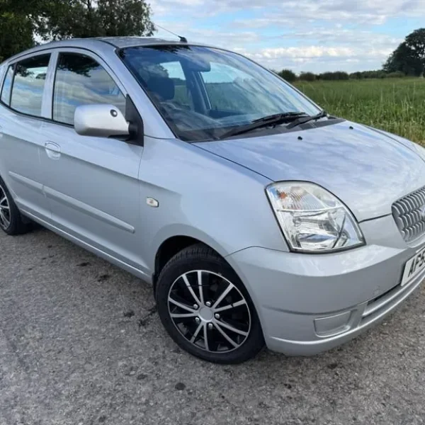 2005 Kia Picanto 1.1 LX 5-door hatchback petrol manual