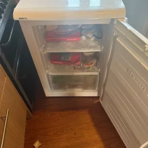 Freezer undercounter