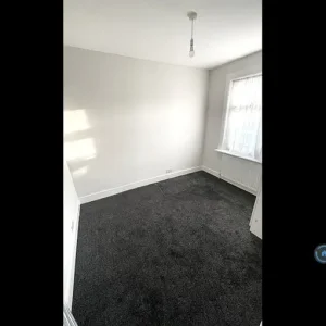 4 bedroom house in Seymour Road, London, N9 (4 bed) (#2583233) - Image 5