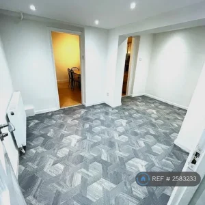 4 bedroom house in Seymour Road, London, N9 (4 bed) (#2583233) - Image 6