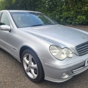 Mercedes c180 1.8 kompressor. Long mot . Bargain ideal export - Image 2