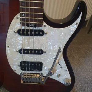 Cort electric guitar with cube amp leads - Image 2