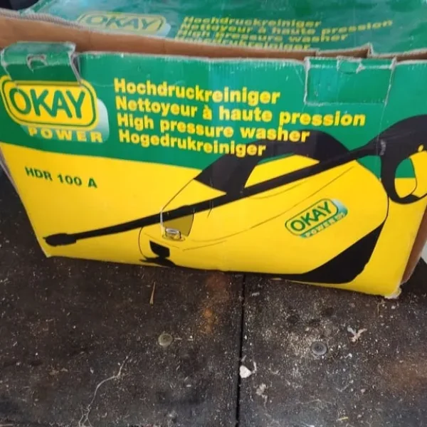 Pressure washer with lance and nozzle and attachment good working order