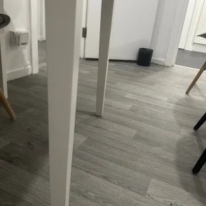 Dining table and chairs - Image 4