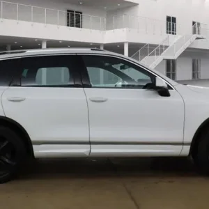 2015 Volkswagen Touareg 3.0 TDI V6 BlueMotion Tech R-Line Tiptronic 4WD Euro 6 (s/s) 5dr ESTATE D... - Image 8