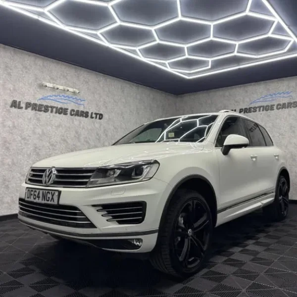 2015 Volkswagen Touareg 3.0 TDI V6 BlueMotion Tech R-Line Tiptronic 4WD Euro 6 (s/s) 5dr ESTATE D...