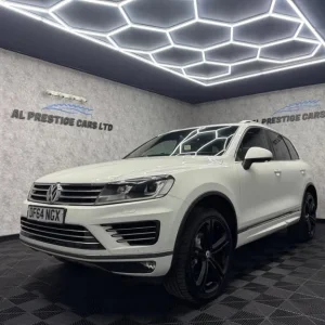 2015 Volkswagen Touareg 3.0 TDI V6 BlueMotion Tech R-Line Tiptronic 4WD Euro 6 (s/s) 5dr ESTATE D...