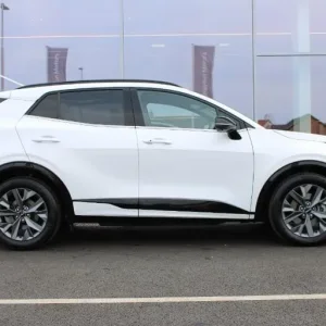 2023 Kia Sportage 1.6 H T Gdi Gt Line S Suv 5dr Petrol Hybrid Auto Awd Euro 6 (s/s) (226 Bhp) EST... - Image 3