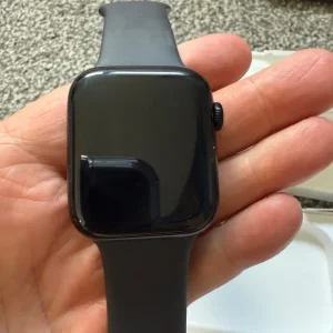 Apple watch SE gen 2 - Image 3