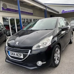 2014 Peugeot 208 1.4 HDi Allure 5dr HATCHBACK Diesel Manual - Image 2