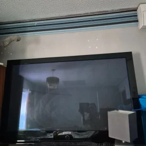 Samsung tv - Image 2