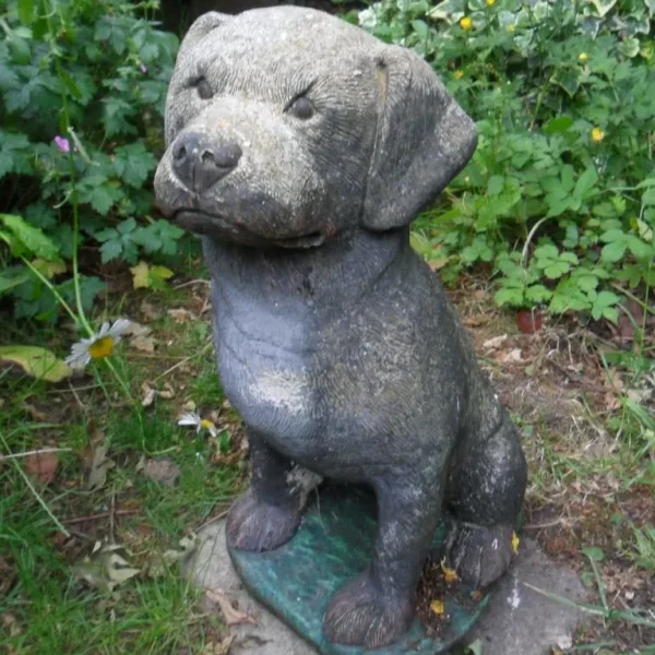 HEAVY DOG GARDEN STATUE ORNAMENT-WEIGHS 24KG,46CM HIGH