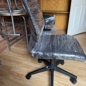 Office/study desk with a chair - Image 6