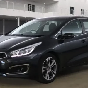 2017 Kia Ceed 1.6 CRDi 4 Hatchback 5dr Diesel Manual Euro 6 (s/s) (134 bhp) Hatchback Diesel Manual - Image 2