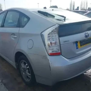 Toyota prius 2011 - Image 3