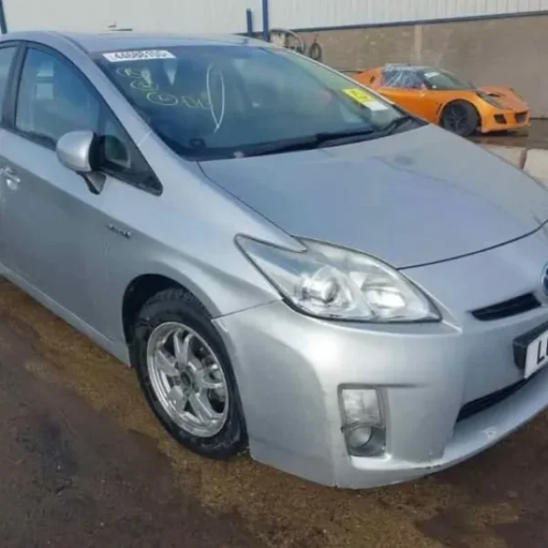 Toyota prius 2011