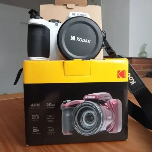 Kodak Pixpro AZ405. SD card. USB cable - Image 3