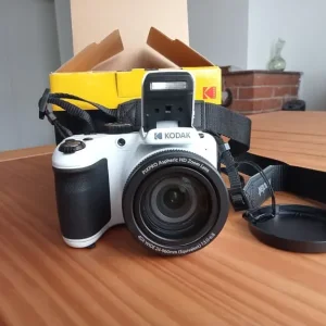 Kodak Pixpro AZ405. SD card. USB cable - Image 4