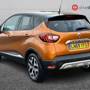 2019 Renault Captur 0.9 TCe ENERGY GT Line SUV 5dr Petrol Manual Euro 6 (s/s) (90 ps) SUV Petrol ... - Image 5