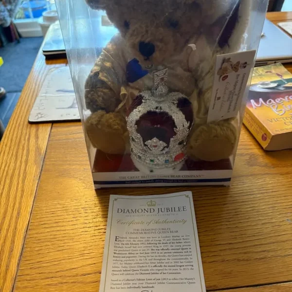 Diamond jubilee commemorative queen bear