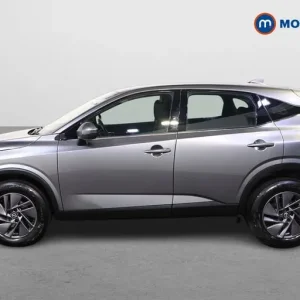 2023 Nissan Qashqai 1.3 DiG-T MH 158 Acenta Premium 5dr Xtronic SUV Petrol Automatic - Image 4