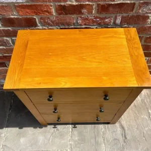Solid Oak Chest of Drawers - Excellent Condition - Image 7