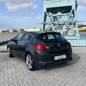 2015 Vauxhall Astra 1.4i VVT 16v Limited Edition 5dr Hatchback Petrol Manual - Image 8