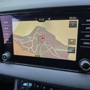 2018 Skoda Karoq 1.5 TSI SE L Euro 6 (s/s) 5dr ESTATE Petrol Manual - Image 6