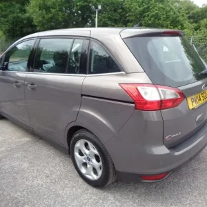 2014 Ford Grand C-Max Zetec TDCI 115 MPV Diesel Manual - Image 8