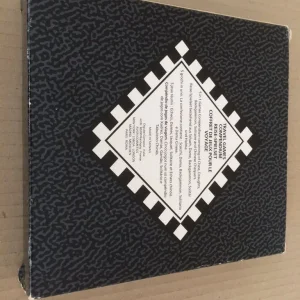 5 different travel games in 1 box Has magnetic pieces to avoid sliding or moving - Image 2