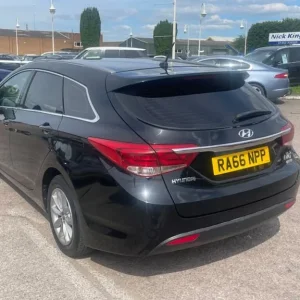 2016 Hyundai i40 CRDI S BLUE DRIVE Estate Diesel Manual - Image 6