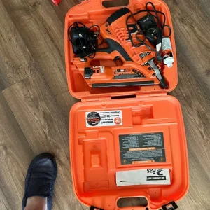 HARDLY USED PASLODE FRAMING NAILER CF325LI IN GOOD CONDITION