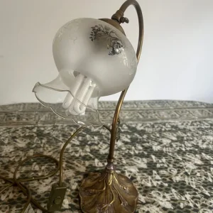 Antique brass lamp - Image 2