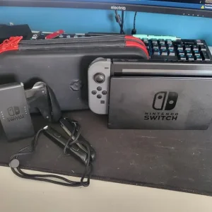 Original Switch w/32GB micro SD card + carry case