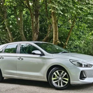 2017 Hyundai i30 1.0 T-GDi Blue Drive SE Nav Euro 6 (s/s) 5dr HATCHBACK Petrol M