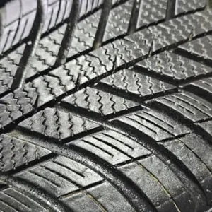 205 55 16 2 x tyres Nexen Nblue 4 Season - Image 2