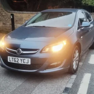 Vauxhall Astra AUTOMATIC 10 months MOT very great car no issues - Image 4