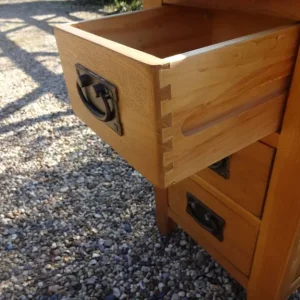 SOLID OAK SMALL BEDSIDE CABINET x1 ~~LIKE NEW ~~ - Image 6