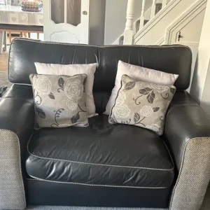 Black leather - Image 3