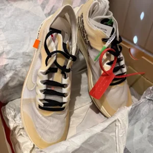 🔥 Brand New Off-White x Nike Zoom Fly ‘The Ten’ – US Size 9 – Rare 2017 Release 🔥