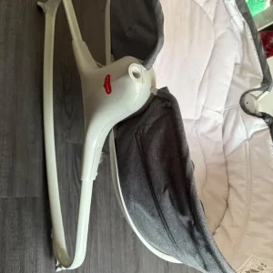 Tiny Love 3-in-1 Baby Rocker and Napper - Image 3