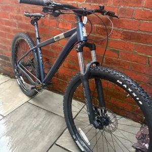 Like new Voodoo Braag Mountain Bike 18” Medium frame 29” wheels - Image 2