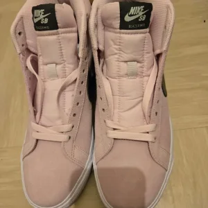 Womens nike trainers brand new - Image 2