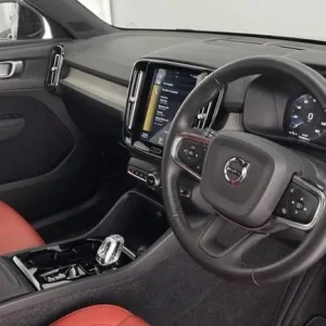 2020 Volvo XC40 Inscription T3 automatic Automatic SUV Petrol Automatic - Image 6