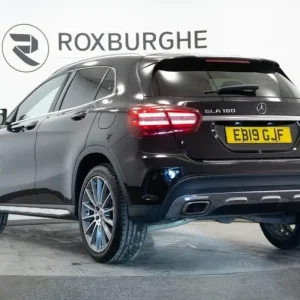 2019 19 MERCEDES-BENZ GLA 1.6 GLA180 AMG LINE EDITION SUV 5DR PETROL 7G-DCT EURO - Image 5